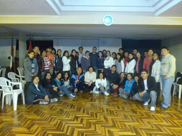 Rectángulo redondeado: FORMAMOS TERAPEUTAS EN: TRUJILLO, CUSCO, HUANCAYO, HUÁNUCO, AREQUIPA, PIURA Y SAN JOSÉ DE COSTA RICA